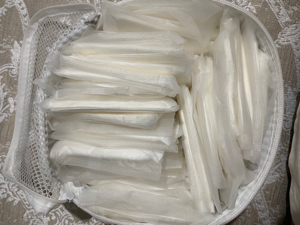 Beyaz Göğüs Pedi - Görsel 2