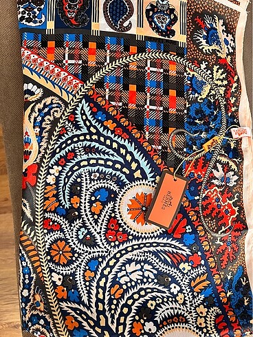 Beden Hermes şal