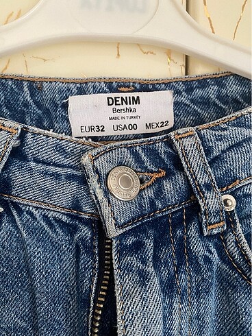 8 Yaş Beden Bershka kız çocuk şort