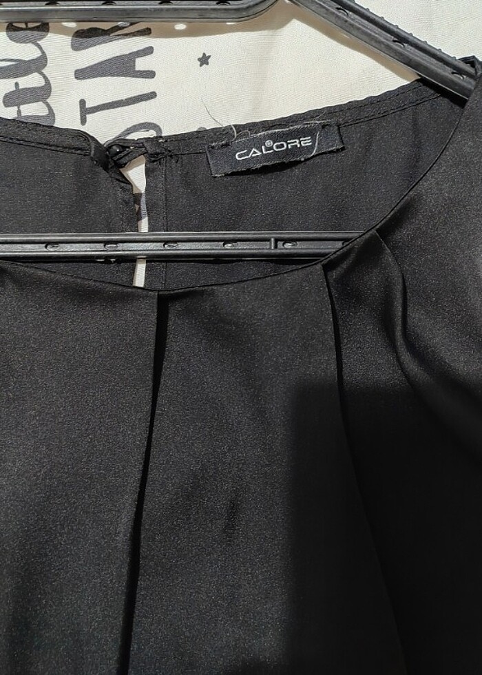 Saten görünümlü midi boy büzgülü elbise  - Görsel 4