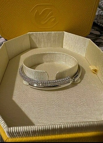 Beden Swarovski bileklik