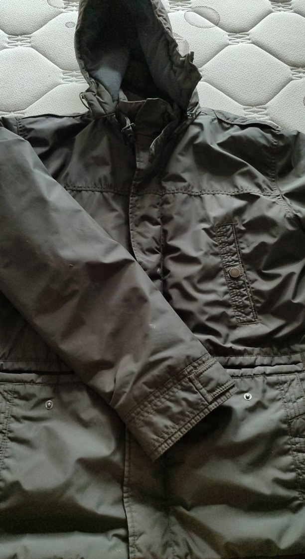 koyu yeşil Kapüşonlu Düğmeli Erkek Yağmurluk - Görsel 2