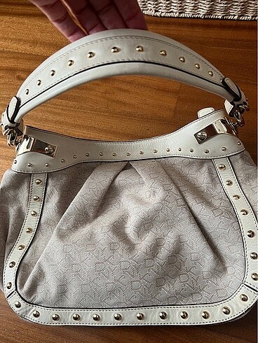 Dkny canta 2000