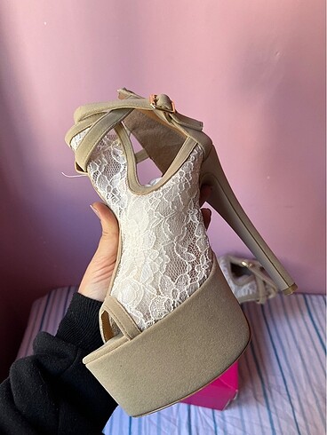 Topuklu ayakkabı - Görsel 13