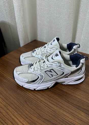 New Balance ürünü