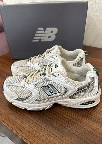 New Balance ürünü