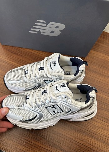 New Balance ürünü