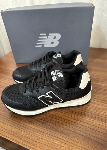 New Balance ürünü