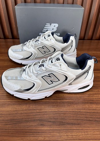New Balance ürünü