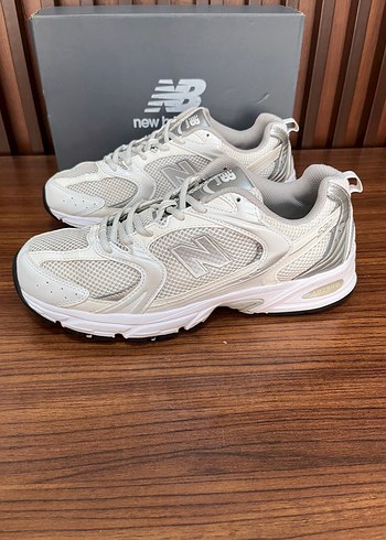 New Balance ürünü