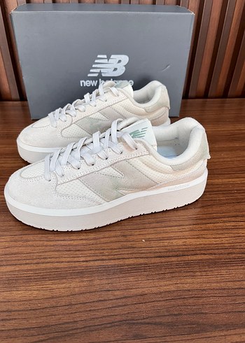 New Balance ürünü