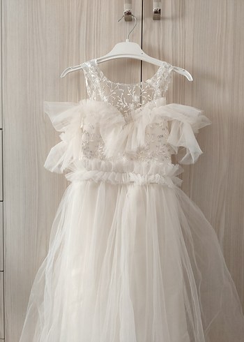 Beyaz Nakışlı Straplez Kız Çocuk Elbisesi - Görsel 6