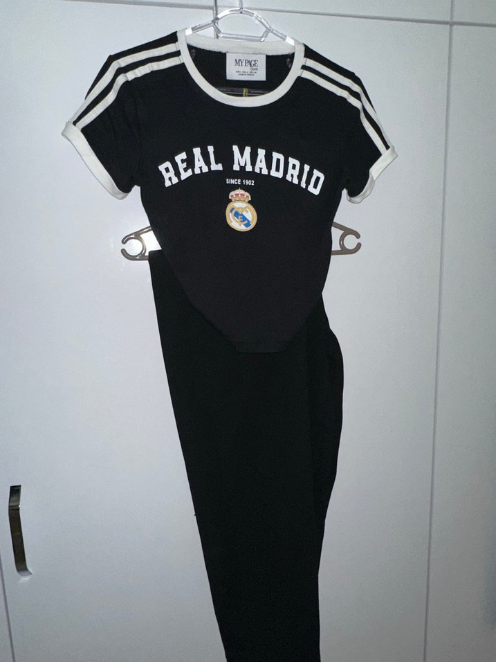 Siyah Real Madrid Tişört(m) sıyah tril pantolon(40,42) - Görsel 4