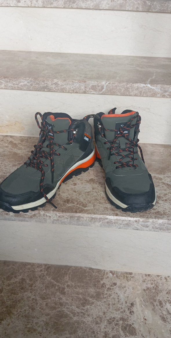 yeşil siyah turuncu erkek bot - Görsel 2