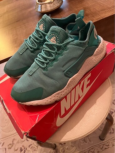 NIKE HUARACHE SPOR AYAKKABI