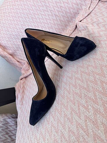 Zara Lacivert Stiletto