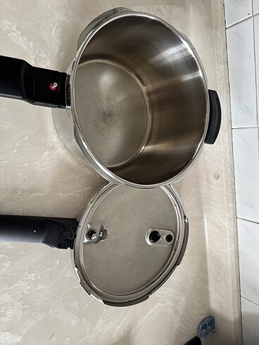 Fissler Fissler 4.5 litre düdüklü tencere