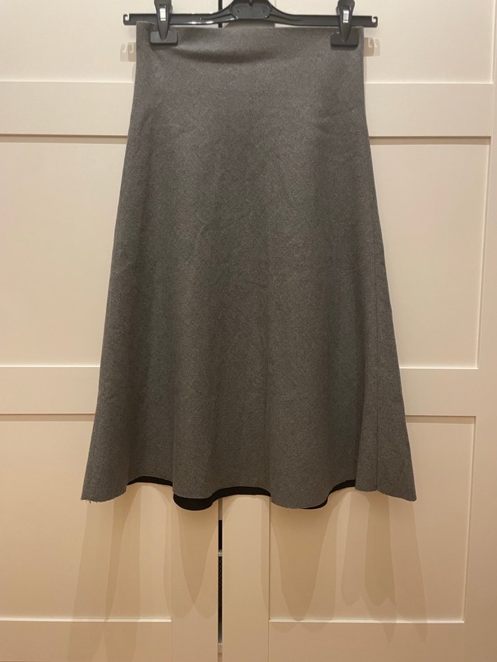 Gri Piliseli Uzun Kadın Etek - Görsel 4