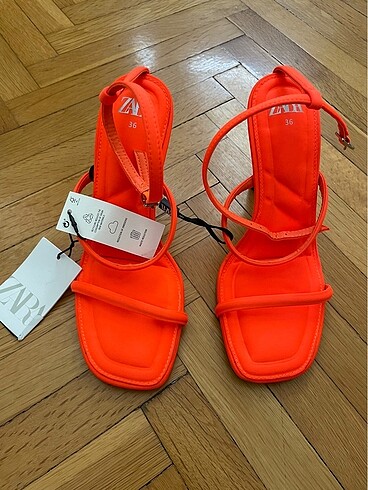 Zara Zara topuklu sandalet