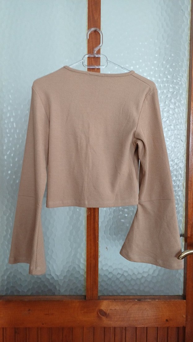 Bej V Yaka Uzun Kollu Kadın Bluz - Görsel 3