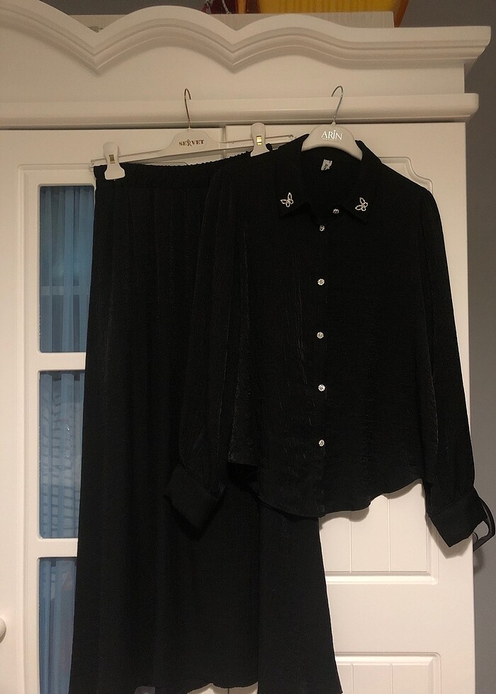 Etekli takım siyah - Görsel 2