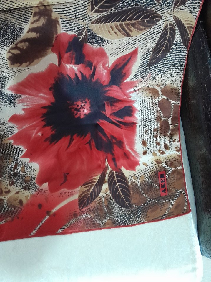 Kırmızı Bohem Desenli Kadın Fuları - Görsel 2