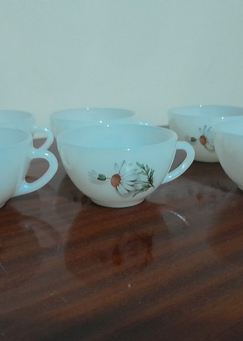 orjinal arcopal  Çiçek Desenli Porselen Fincan ve Tabak Takımı - Görsel 2