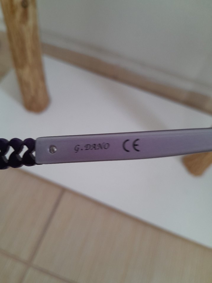 Şeffaf Mor Kadın Güneş Gözlüğü - Görsel 3