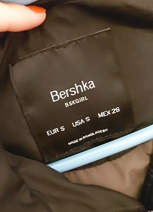 Bershka mont