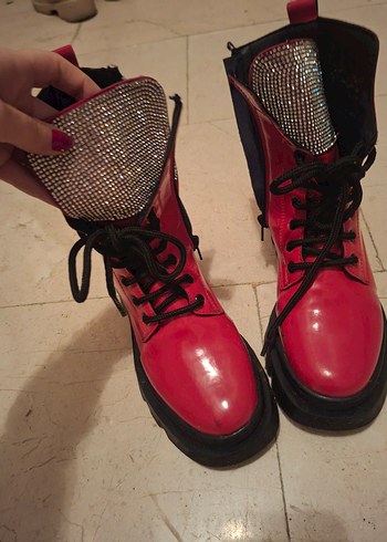 Kırmızı Deri Yüksek Topuklu Bağcıklı Bot - Görsel 4