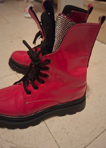 Kırmızı Deri Yüksek Topuklu Bağcıklı Bot - Görsel 3