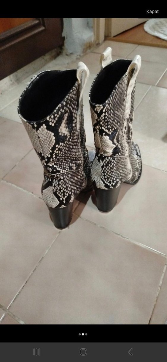 Gri Yılan Desenli Deri Blok Topuklu Kadın Bot - Görsel 2