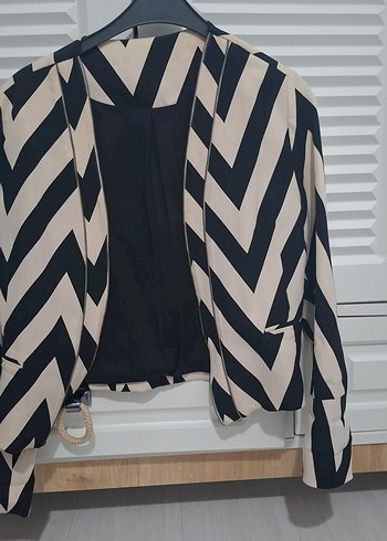 Zebra Desenli Kadın Ceket - Görsel 2