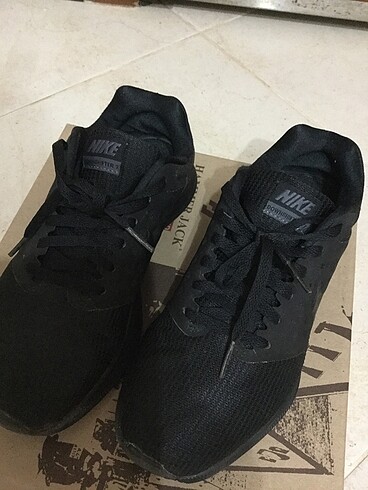 nike spor ayakkabı