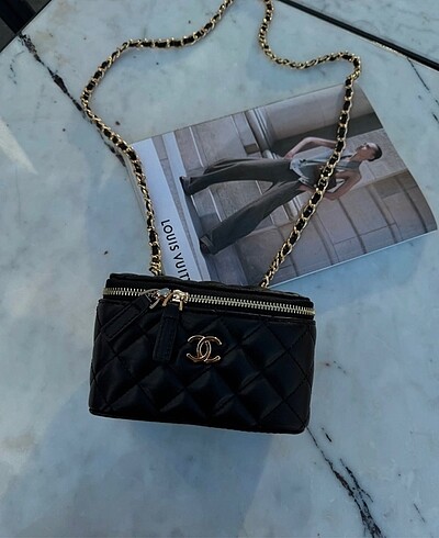 CHANEL