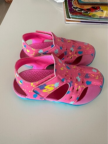 Skechers Kız çocuk sandalet