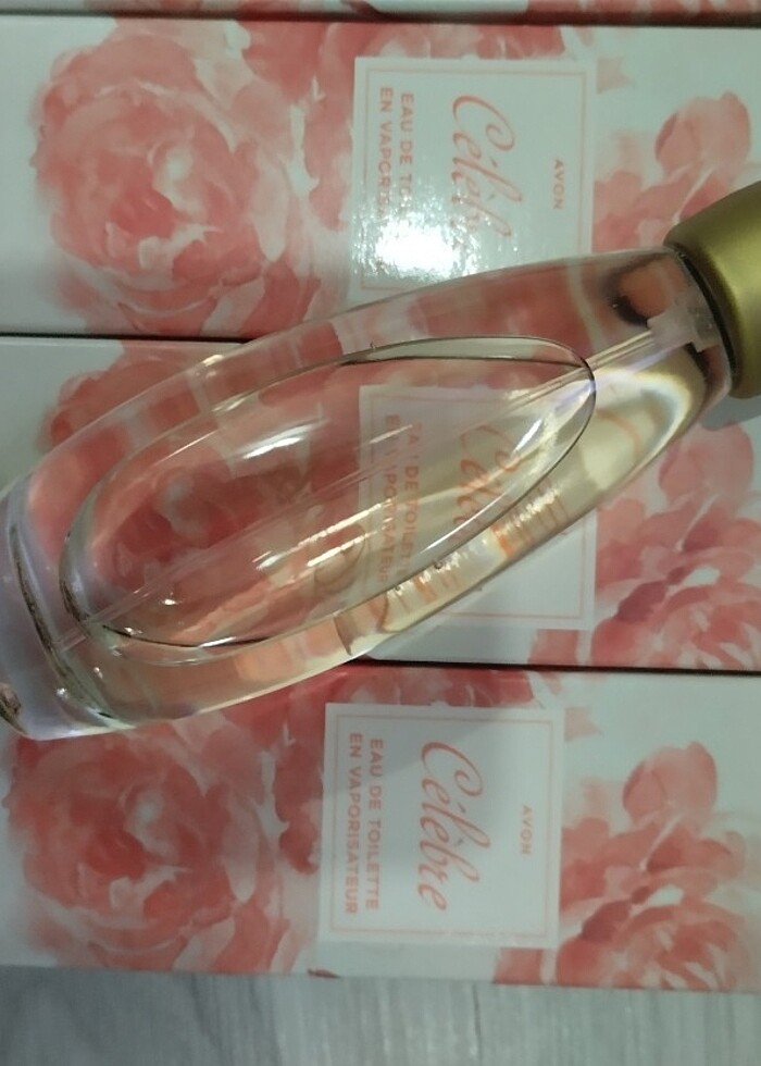 Avon celebre - Görsel 2