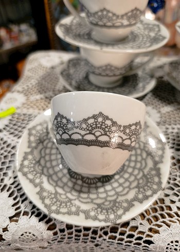 Gri Dantel Desenli Beyaz Kahve Fincan Takımı - Görsel 2