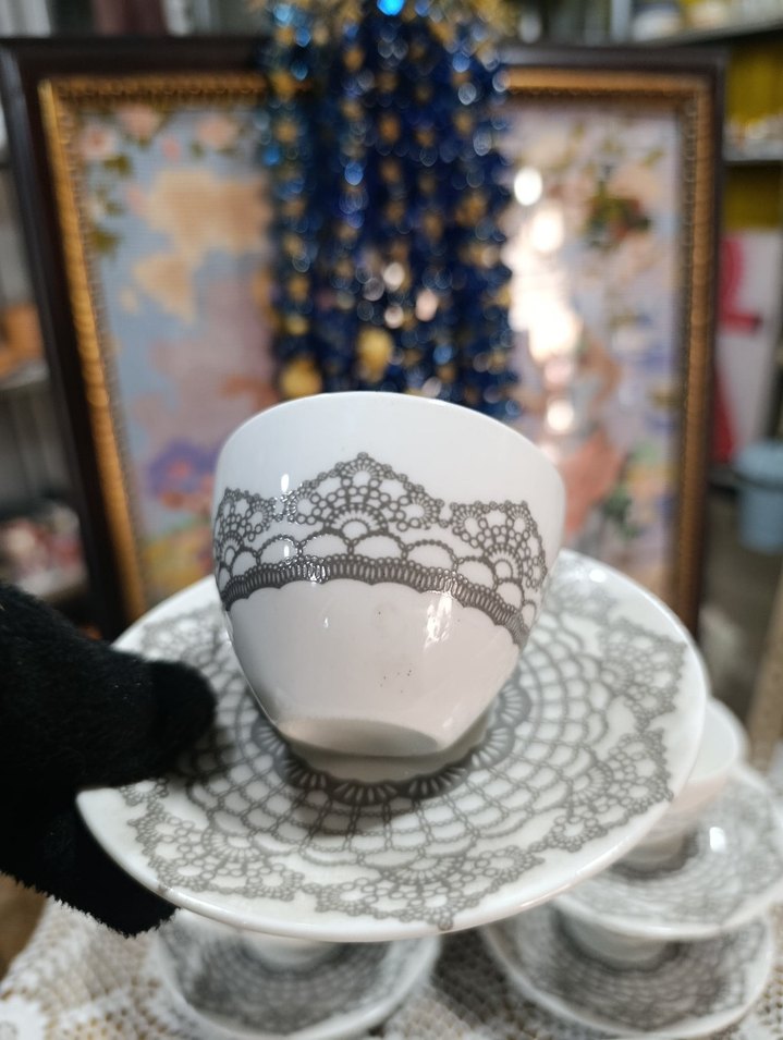 Gri Dantel Desenli Beyaz Kahve Fincan Takımı - Görsel 4