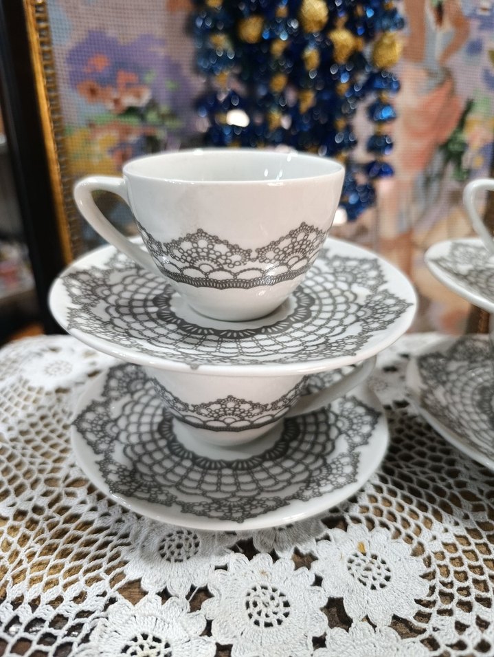 Gri Dantel Desenli Beyaz Kahve Fincan Takımı - Görsel 3