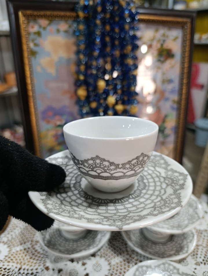 Gri Dantel Desenli Beyaz Kahve Fincan Takımı - Görsel 5