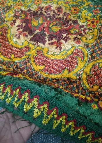 Klasik Desenli Çok Renkli Halı - Görsel 5