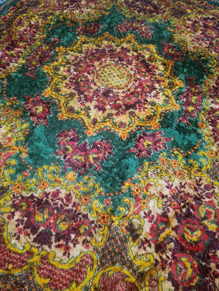 Klasik Desenli Çok Renkli Halı - Görsel 3