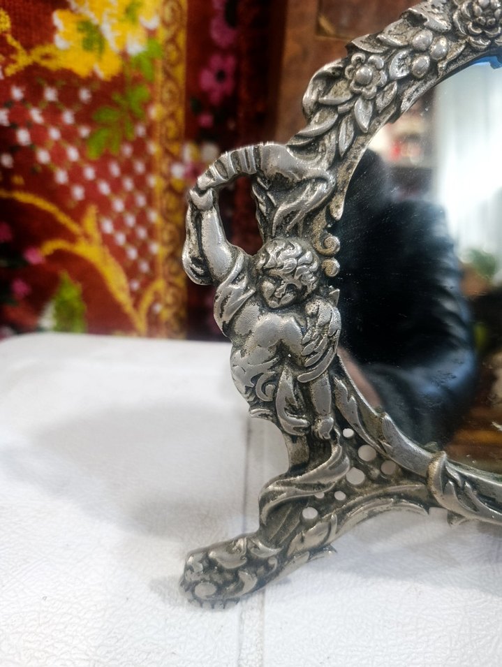 pirinç döküm Çiçek Desenli Masaüstü Ayna - Görsel 2