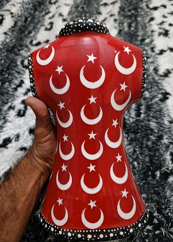 Beden Kırmızı Ay Yıldızlı Figürin kaftan