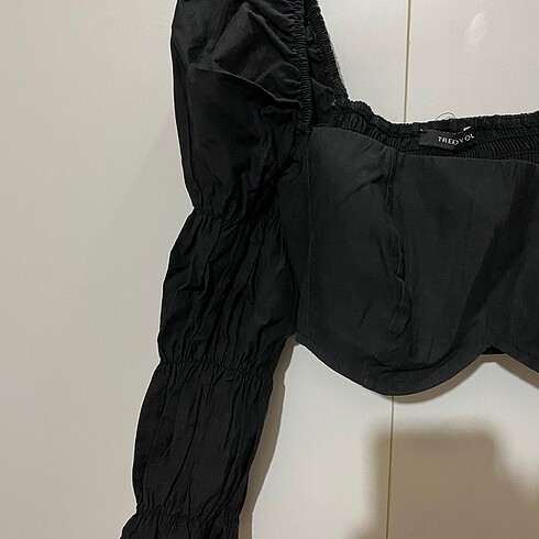 Trendyol & Milla Balon kol crop