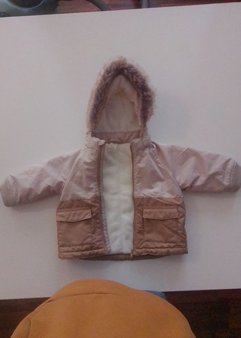 Bebek Bej Kapüşonlu Mont - Görsel 3