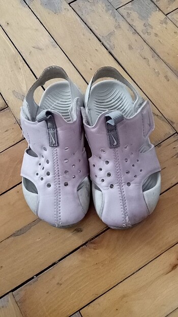 Nike kız çocuk sandalet 
