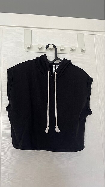 H&M siyah crop sweat