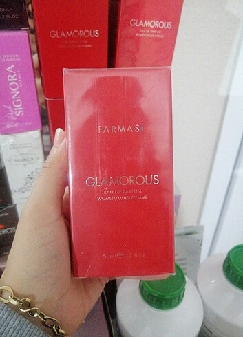 Farmasi Glamorous parfüm 